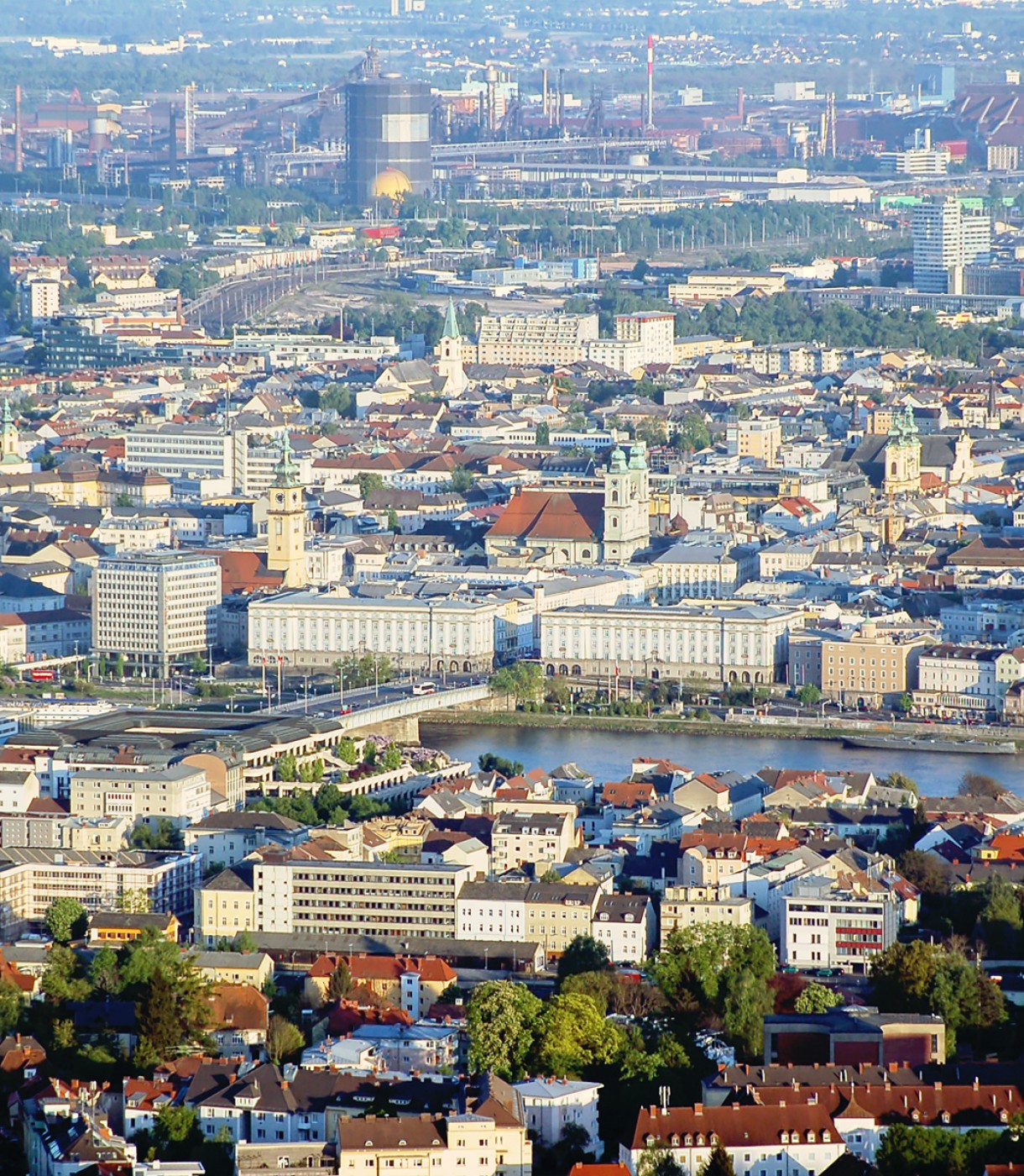 Neustart für Linz: Holdingstruktur überarbeiten 